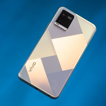 Vivo Y21: Симпатичен, достъпен по цена и с NFC