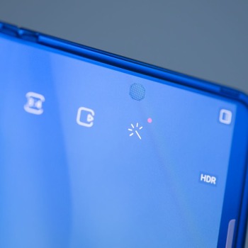 Преглед на Samsung Galaxy Z Fold3: добре проектиран, гъвкаво сгъваем.